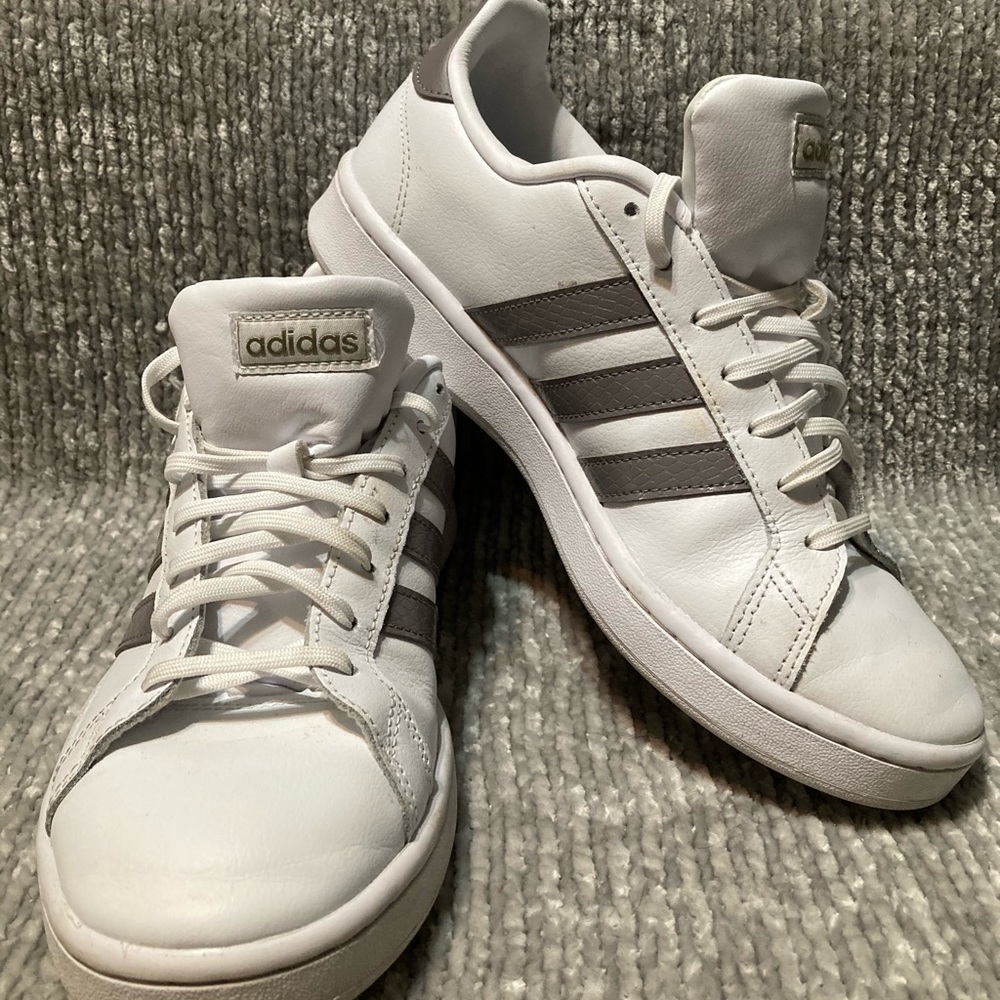 Adidas white leather sneakers with gray stripes and Cloudfoam Comfort